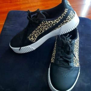 Puma, size 7.5, leopard print, platform